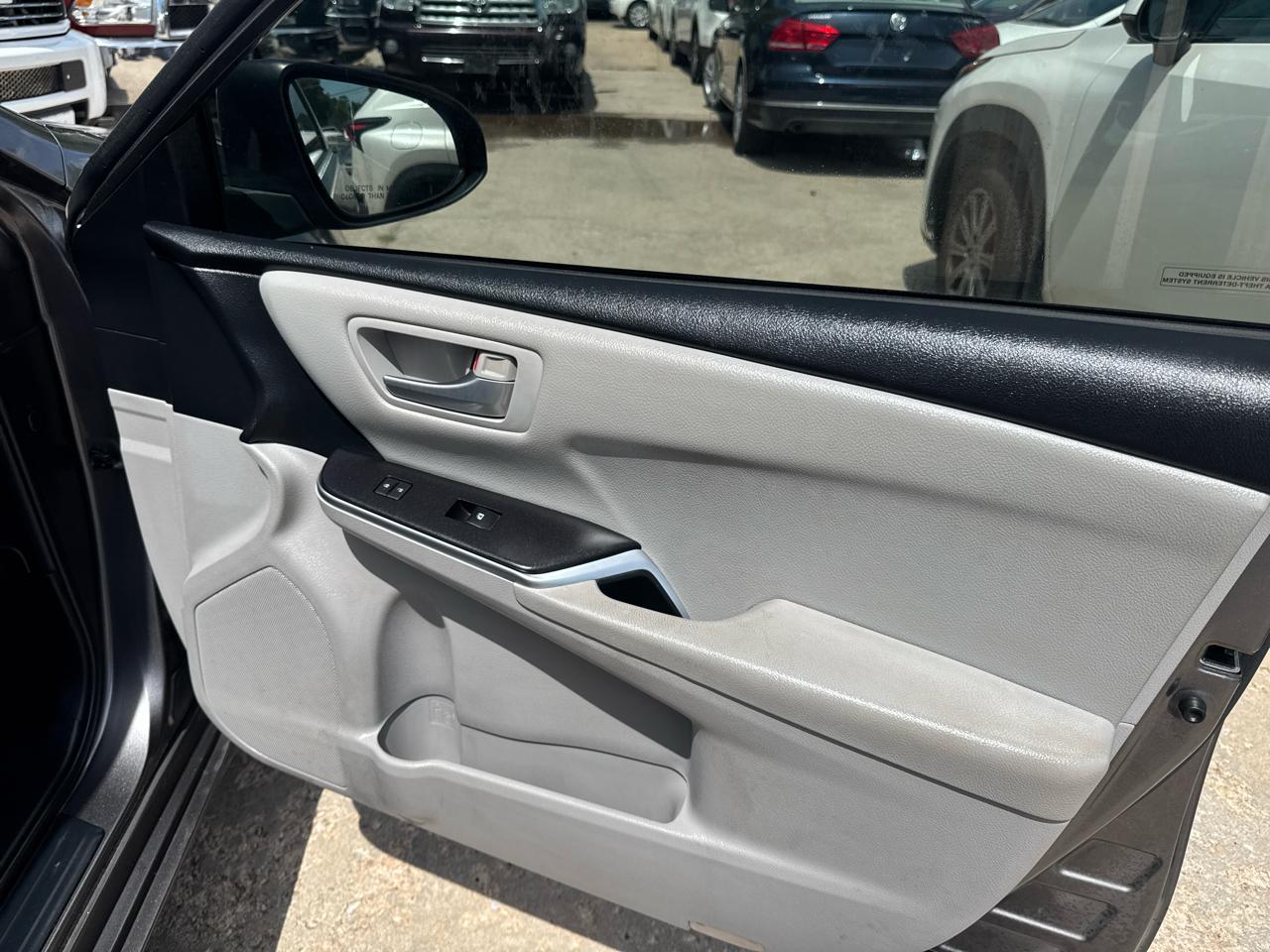 Toyota Camry SE 2015