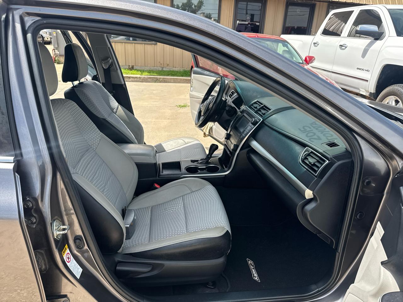 Toyota Camry SE 2015