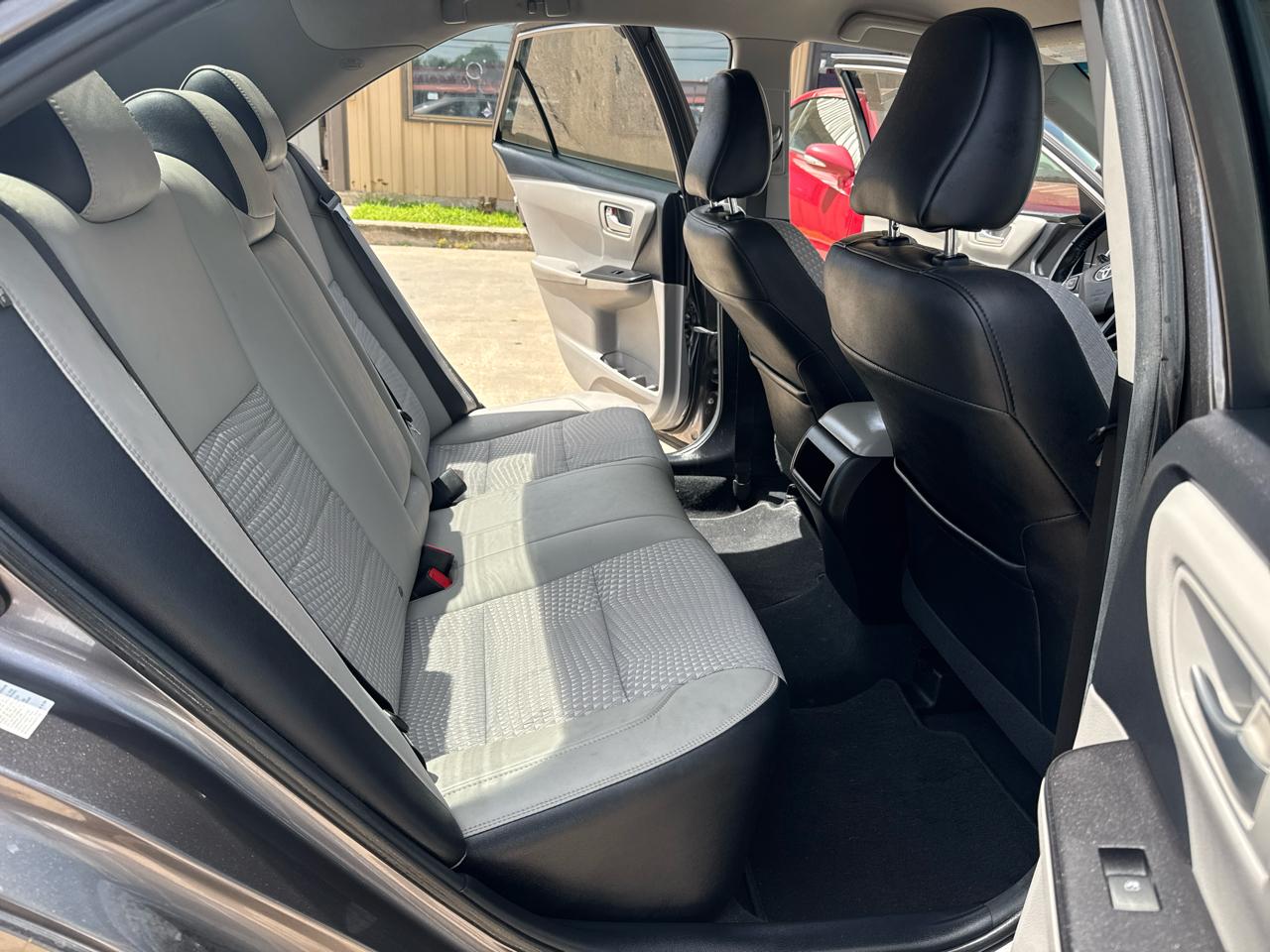 Toyota Camry SE 2015