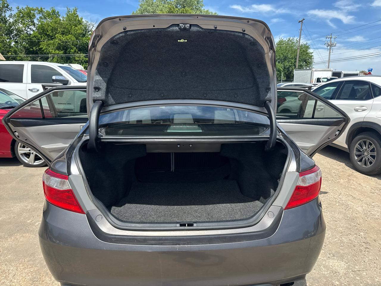 Toyota Camry SE 2015
