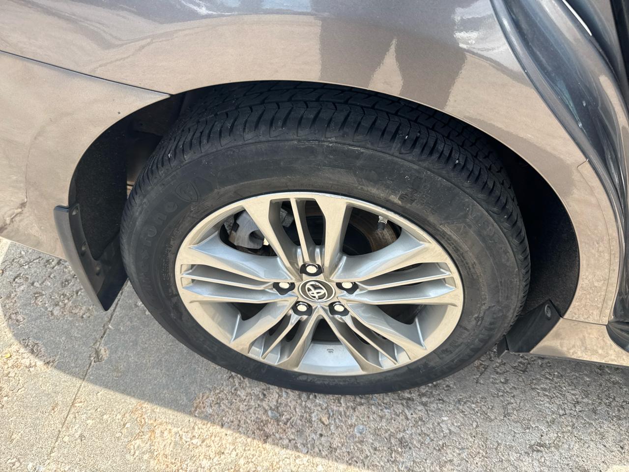 Toyota Camry SE 2015
