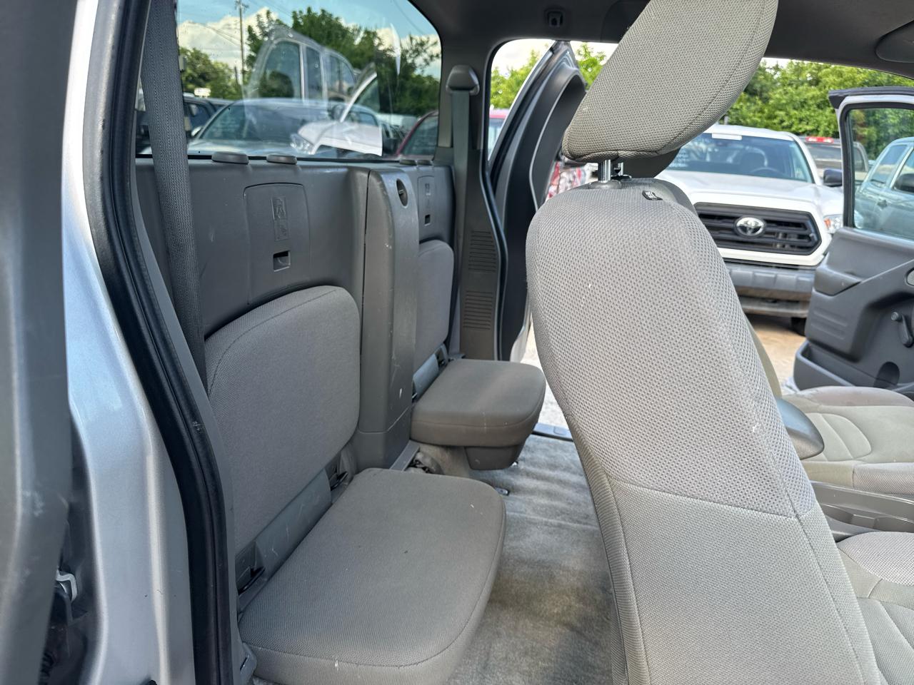 Nissan Frontier SV King Cab I4 5MT 2WD 2015