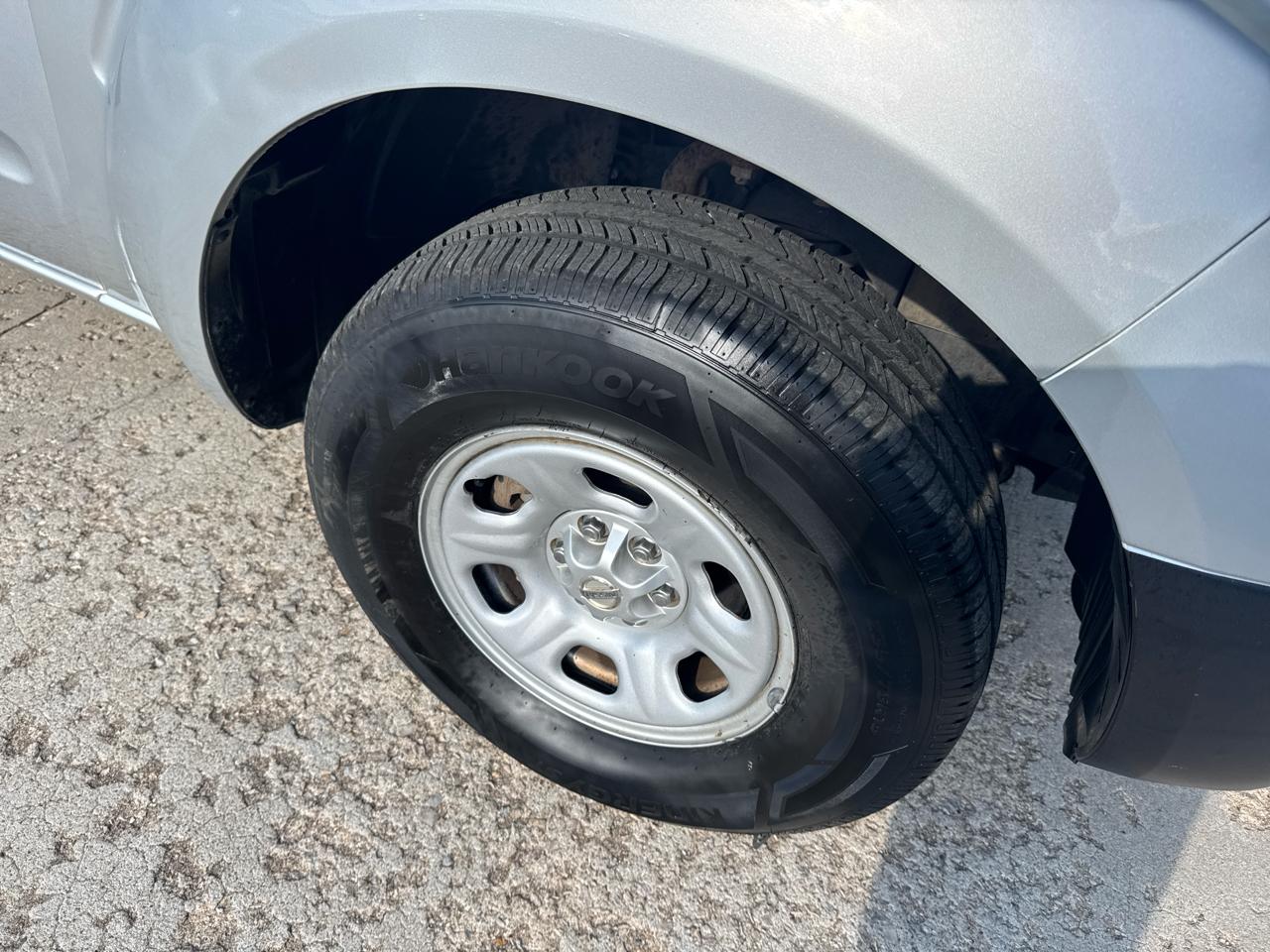 Nissan Frontier SV King Cab I4 5MT 2WD 2015