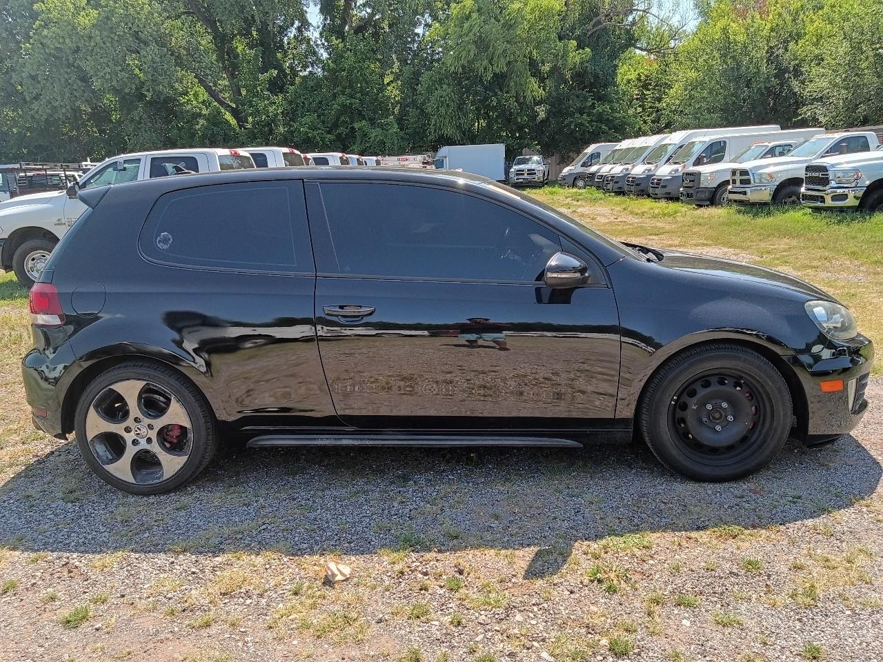 Volkswagen GTI 2-door 2012