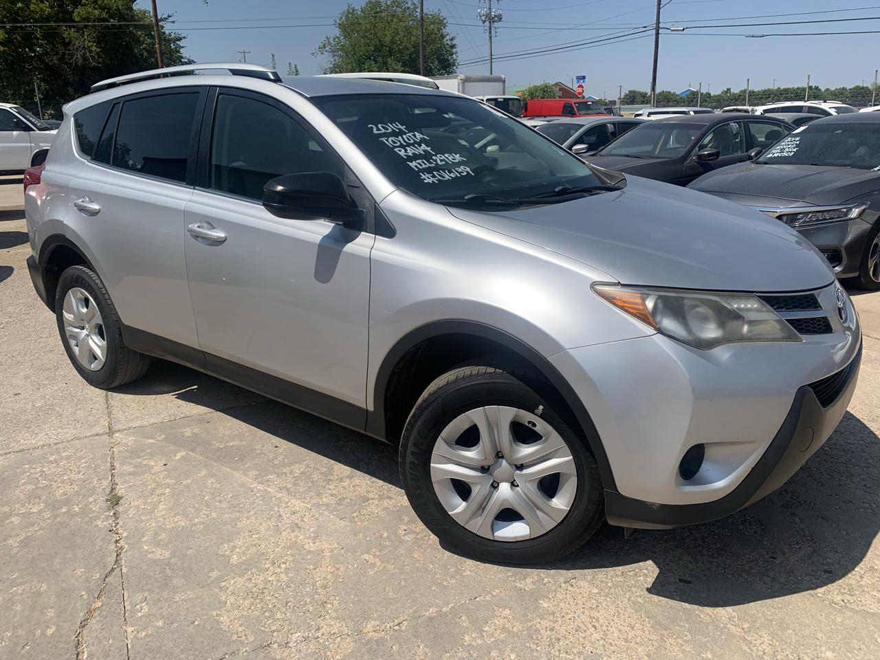 Toyota RAV4 LE FWD 2014