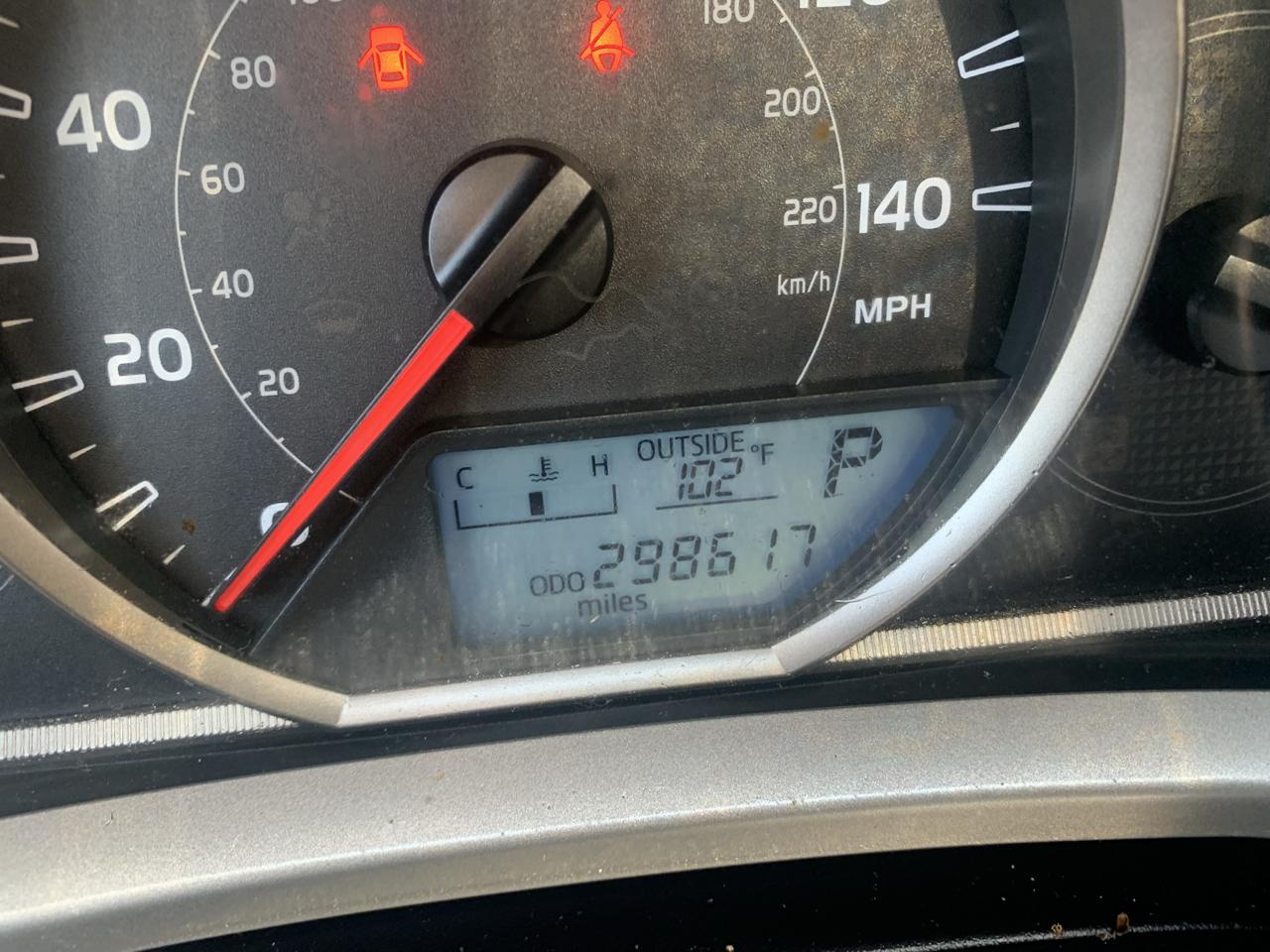 Toyota RAV4 LE FWD 2014