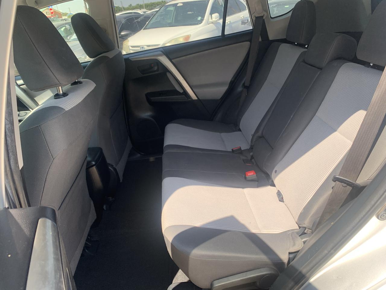 Toyota RAV4 LE FWD 2014