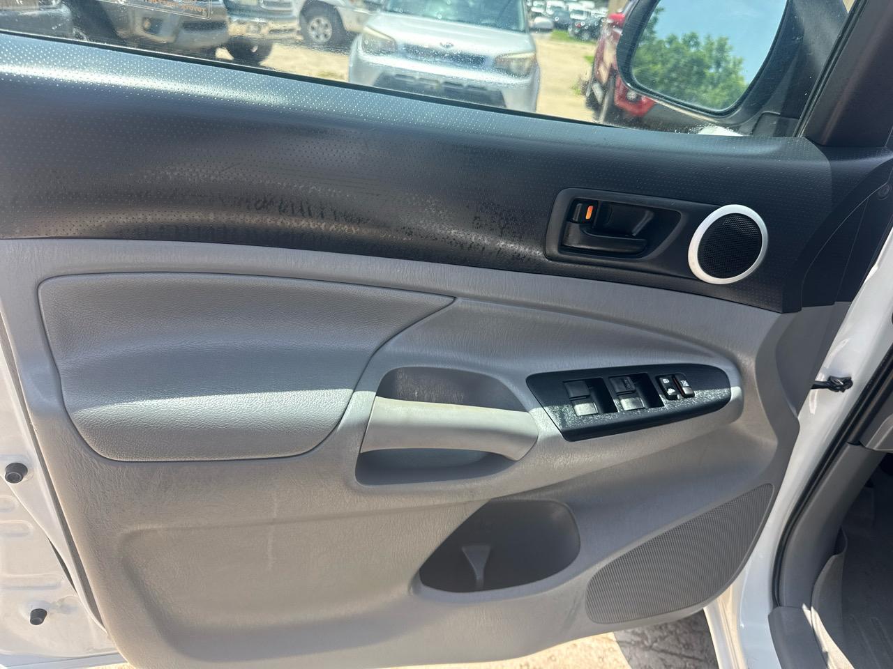 Toyota Tacoma  2014