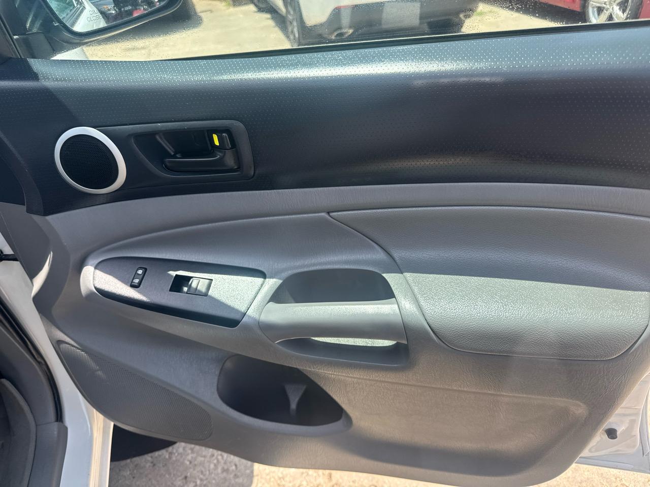 Toyota Tacoma  2014