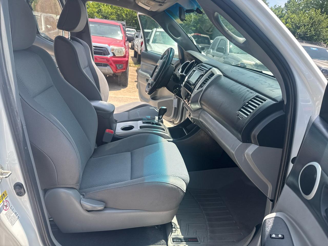 Toyota Tacoma  2014