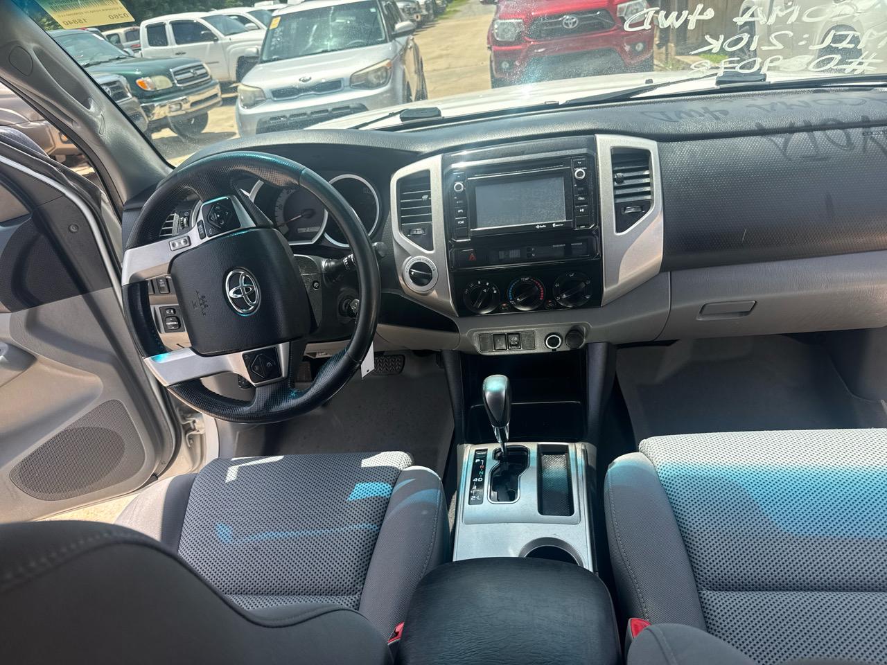 Toyota Tacoma  2014