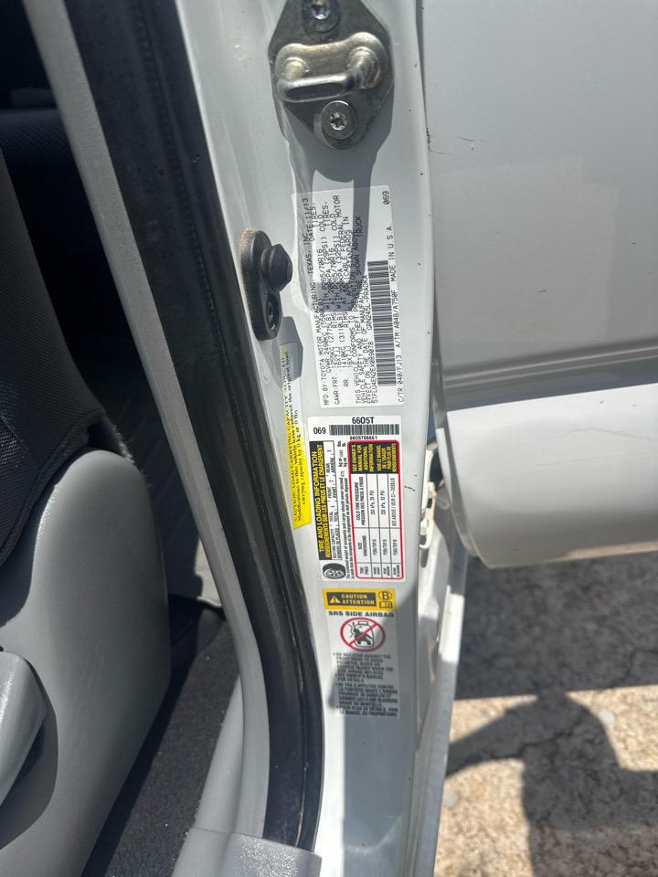 Toyota Tacoma  2014