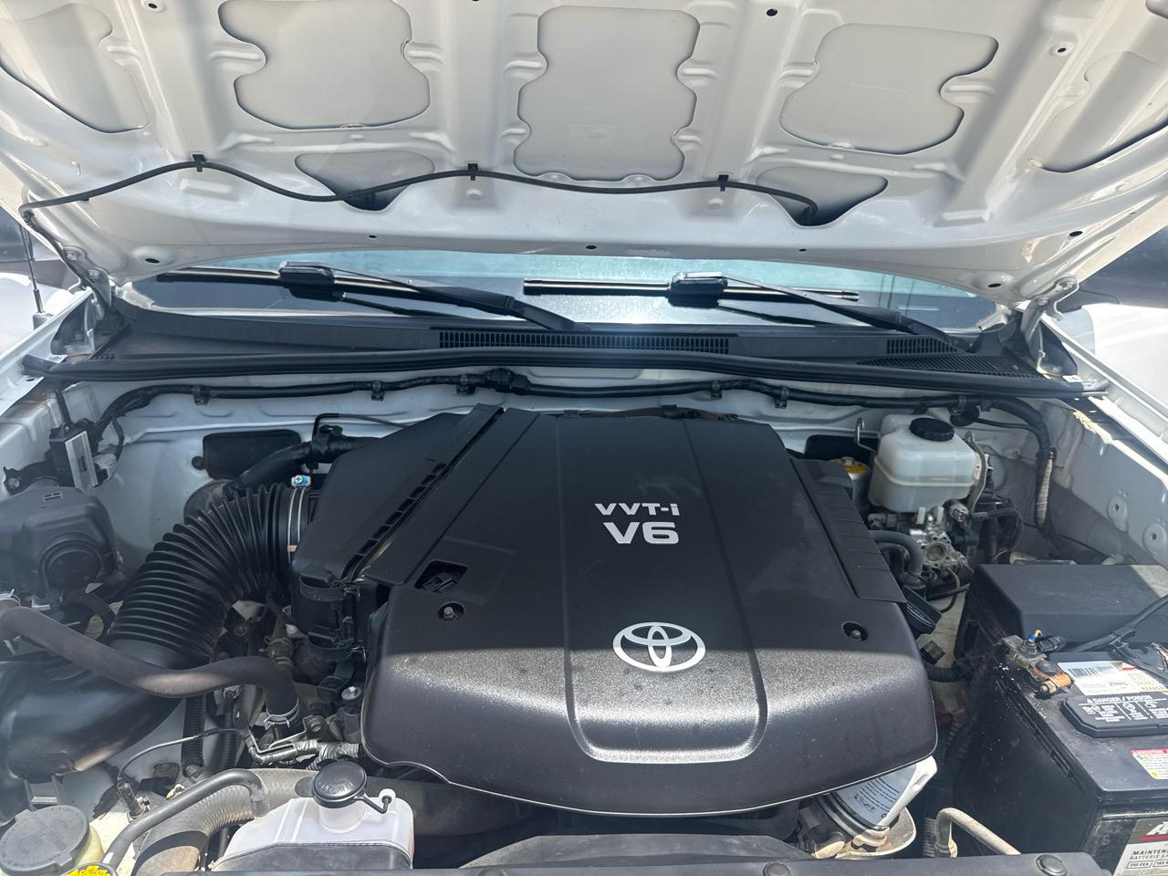 Toyota Tacoma  2014