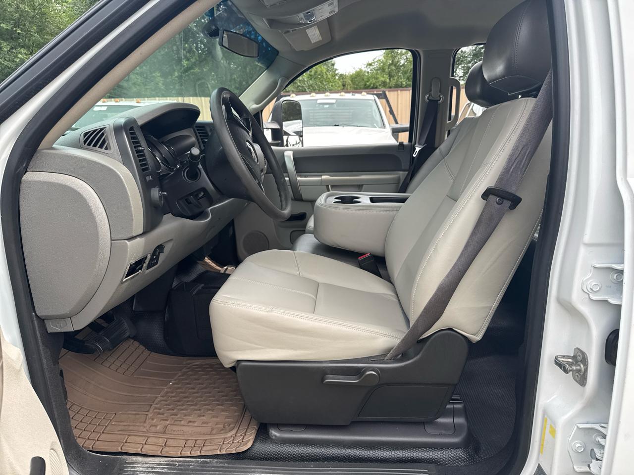 Chevrolet Silverado 2500HD Work Truck Crew Cab 4WD 2012