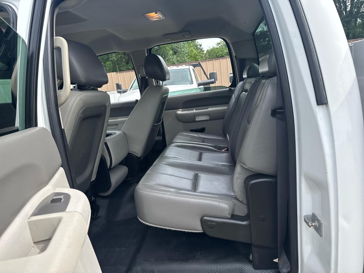 Chevrolet Silverado 2500HD Work Truck Crew Cab 4WD 2012