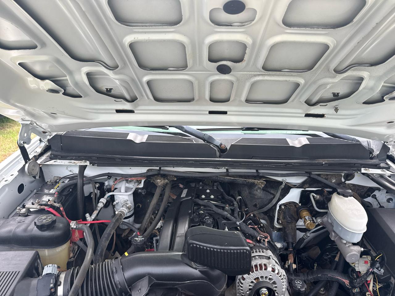 Chevrolet Silverado 2500HD Work Truck Crew Cab 4WD 2012