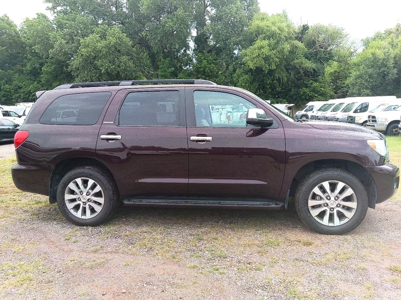 Toyota Sequoia Limited 4WD FFV 2017