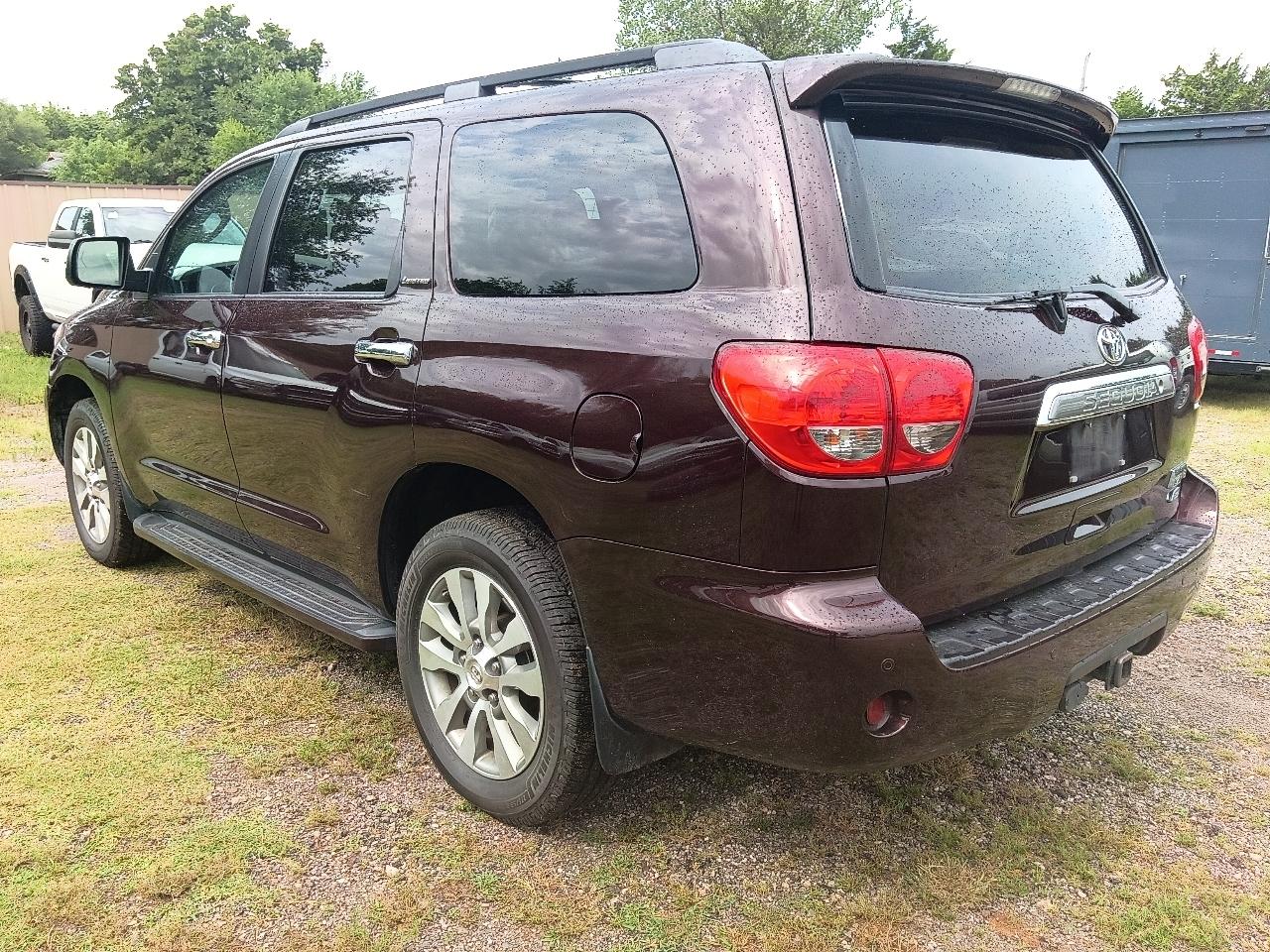 Toyota Sequoia Limited 4WD FFV 2017