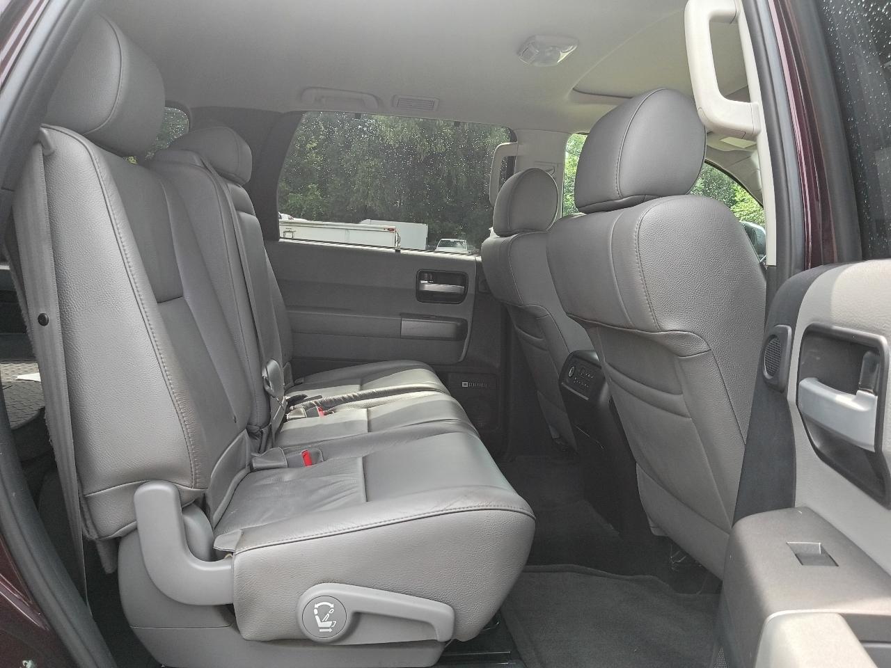 Toyota Sequoia Limited 4WD FFV 2017