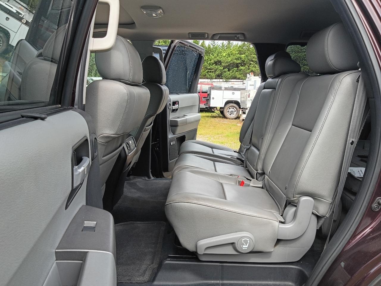 Toyota Sequoia Limited 4WD FFV 2017