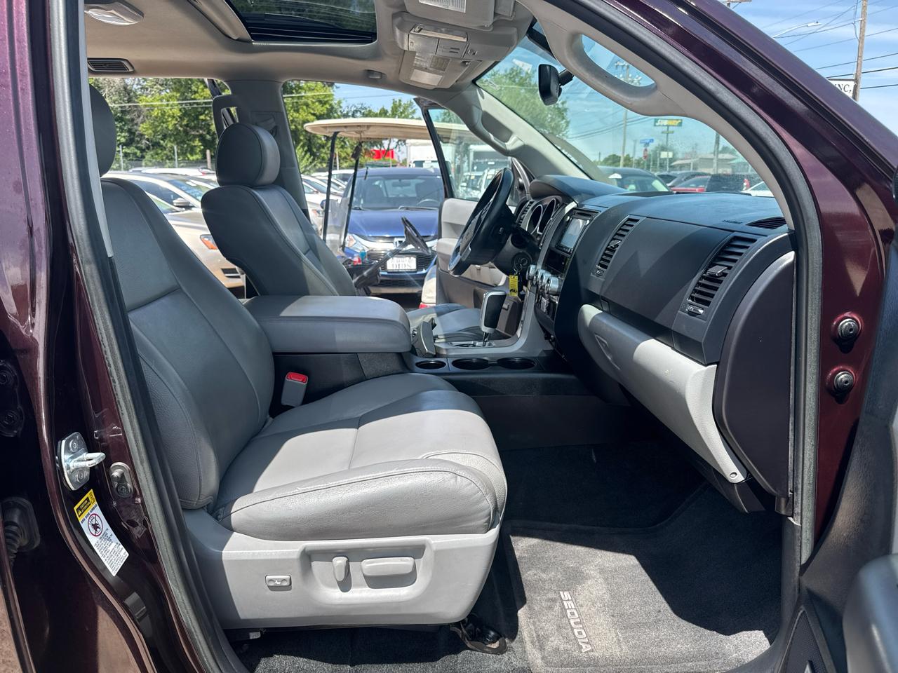 Toyota Sequoia  2017