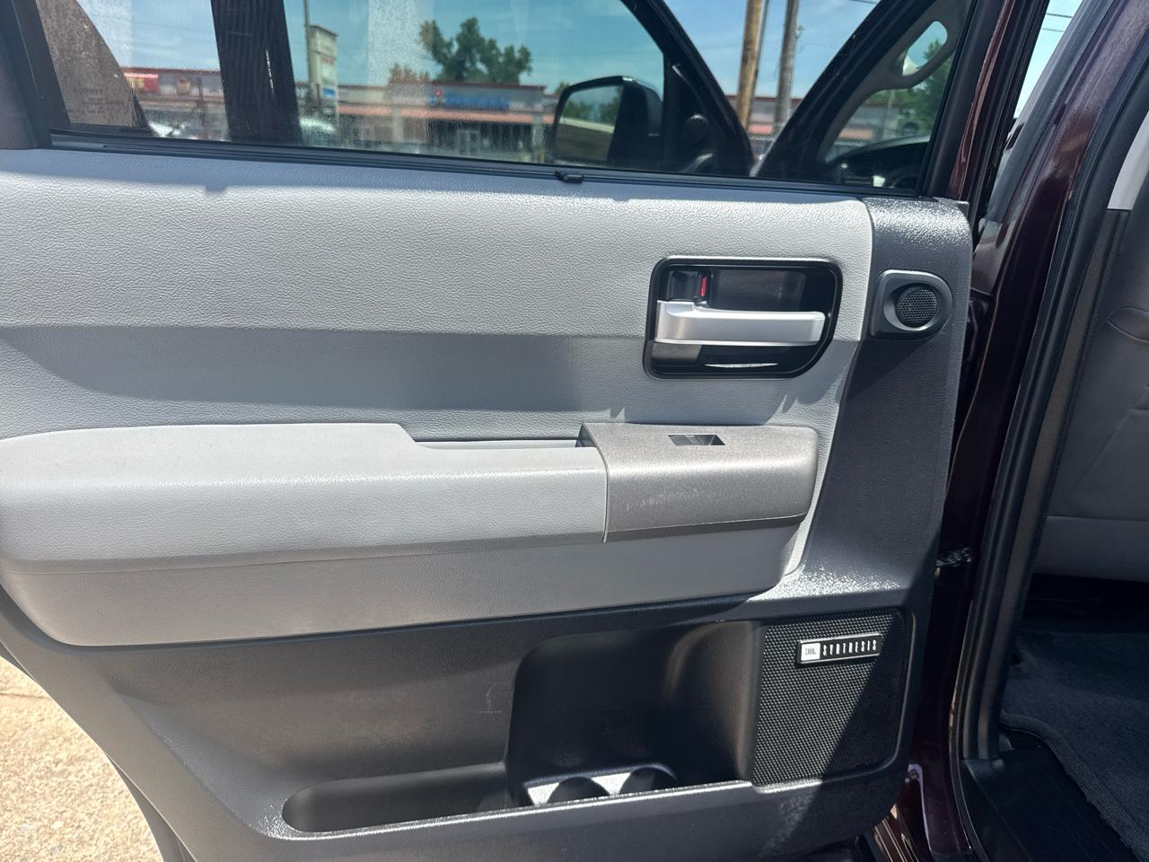 Toyota Sequoia  2017