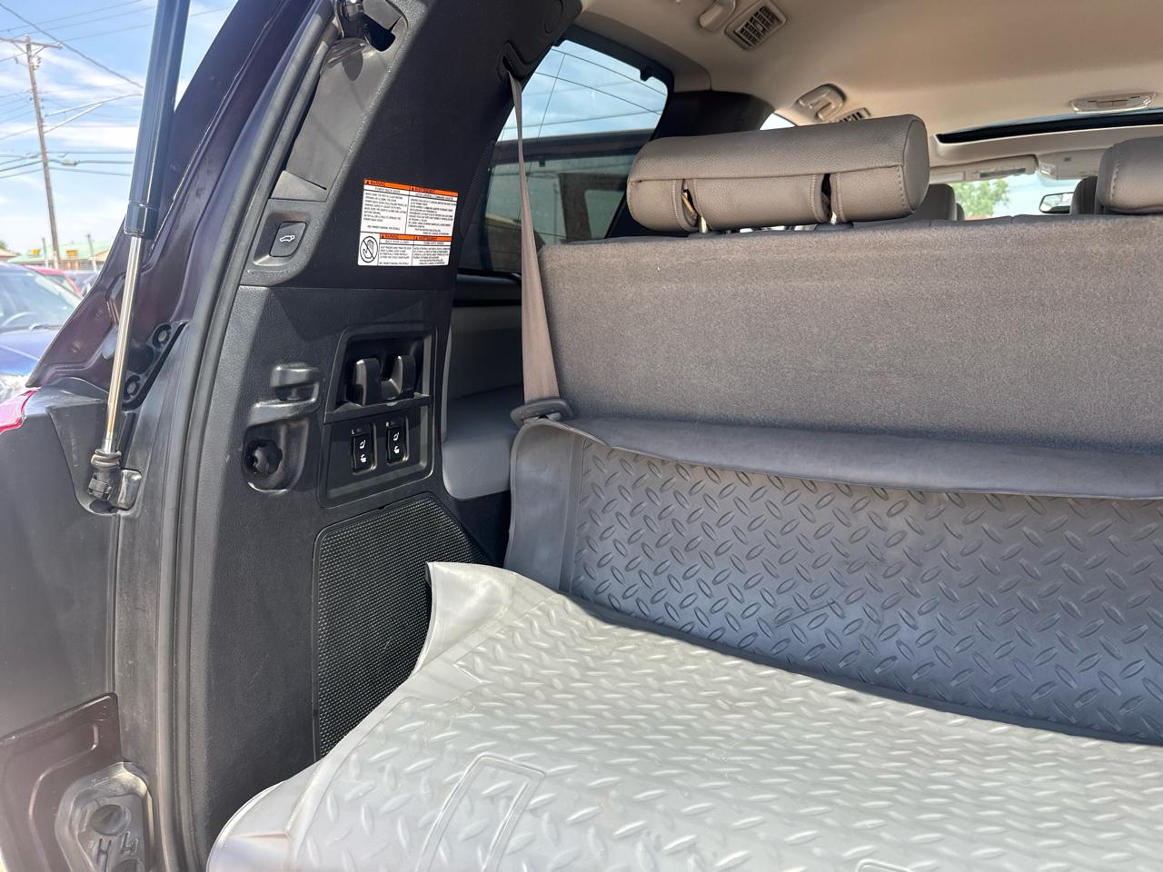 Toyota Sequoia  2017