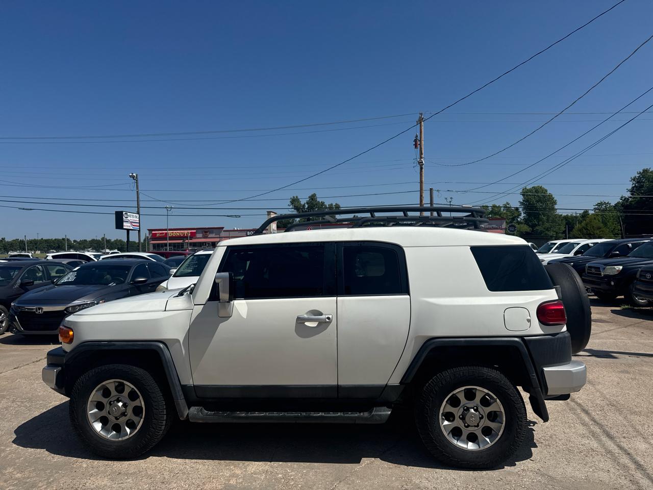 Toyota FJ Cruiser  2012