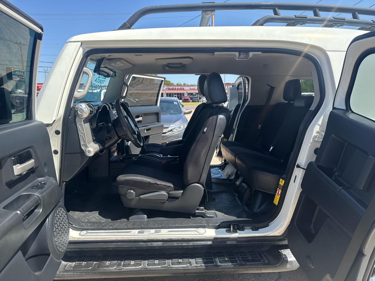 Toyota FJ Cruiser  2012