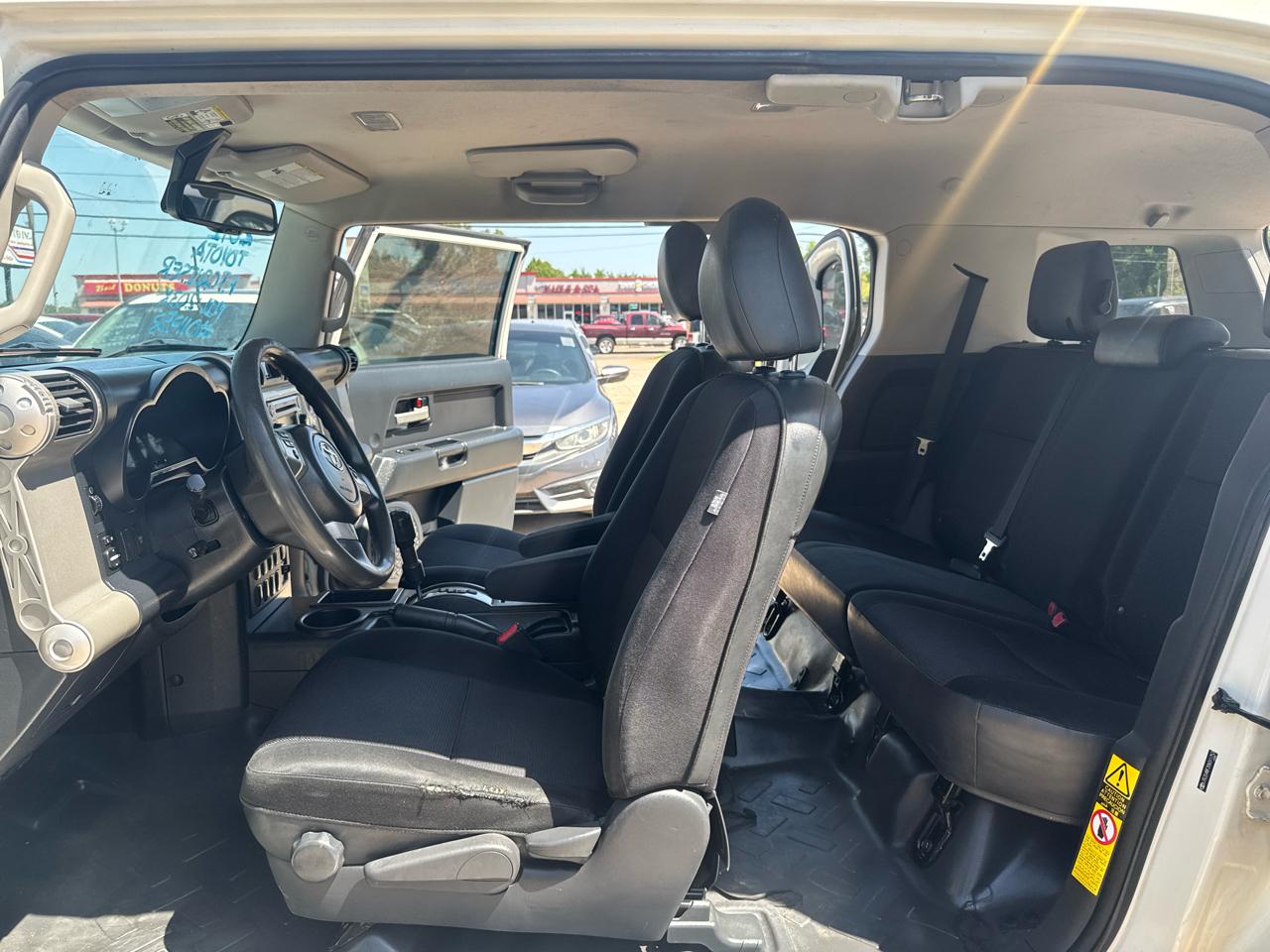 Toyota FJ Cruiser  2012