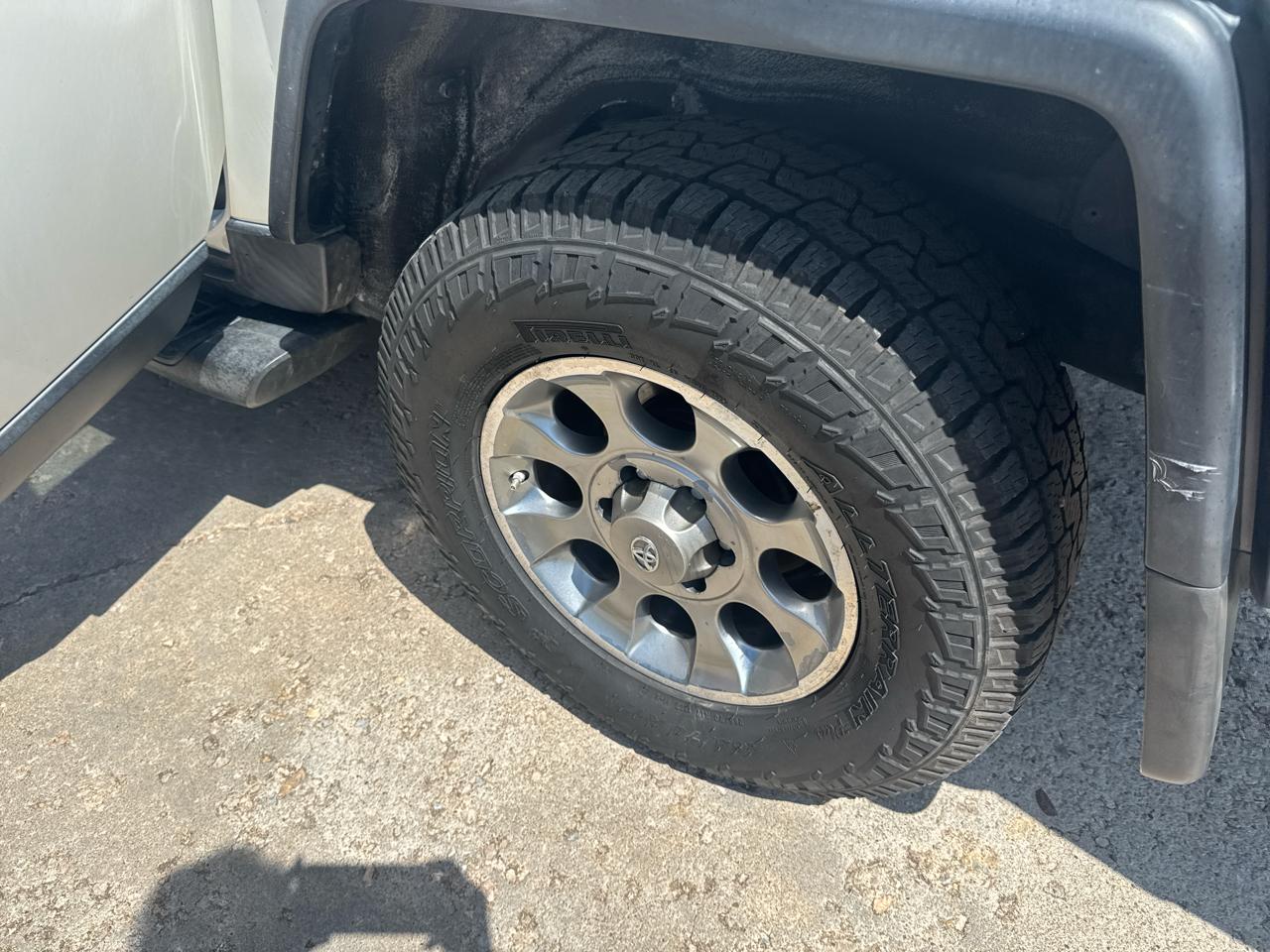 Toyota FJ Cruiser  2012