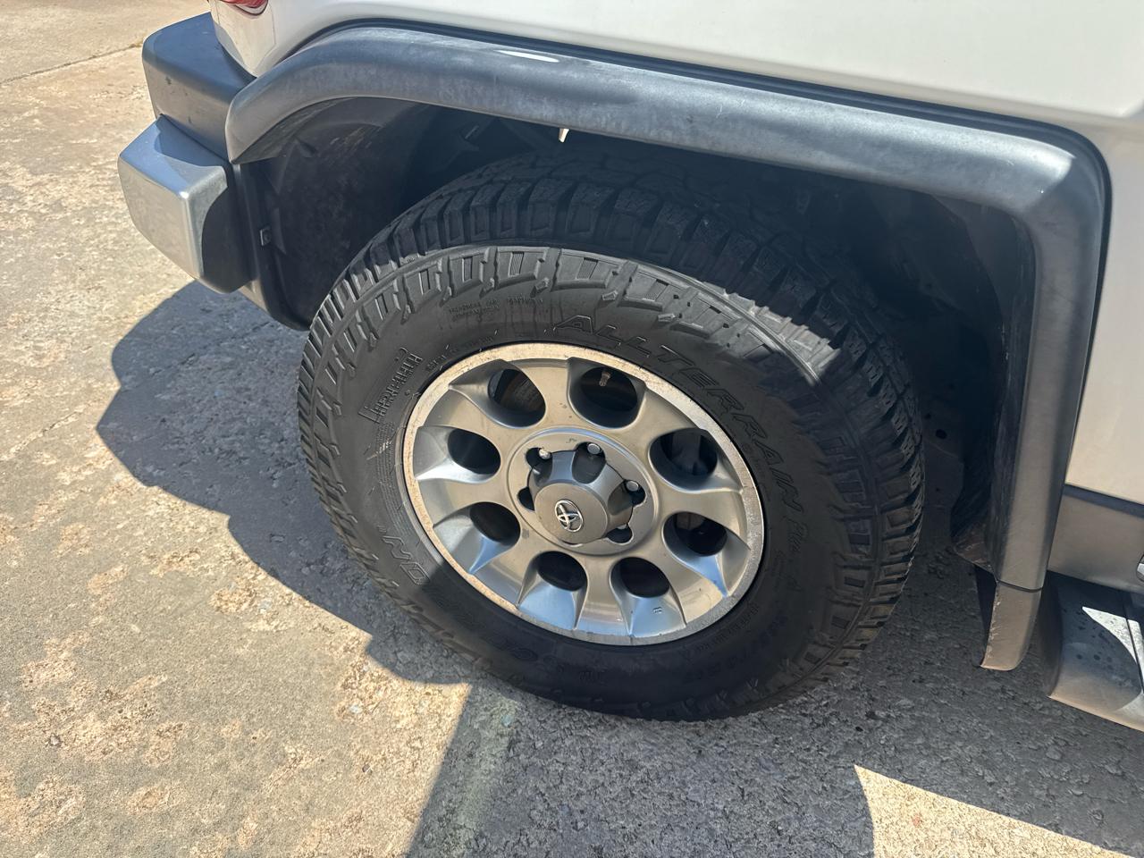 Toyota FJ Cruiser  2012
