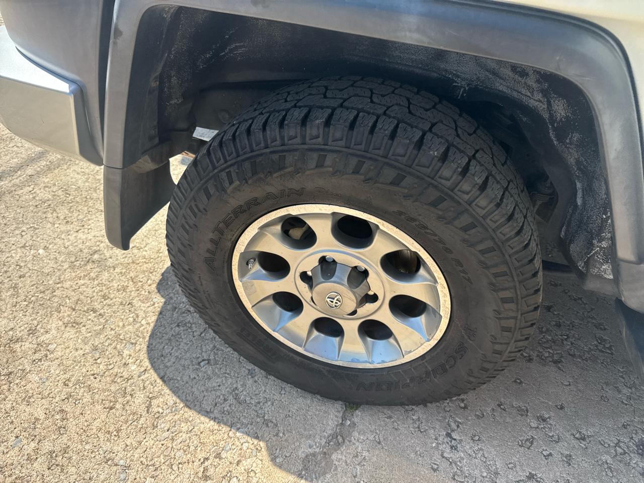 Toyota FJ Cruiser  2012