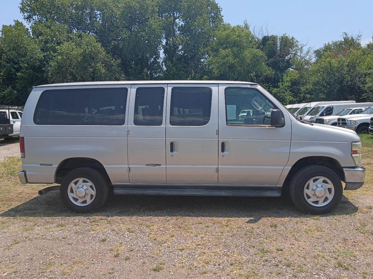 Ford Econoline  2011