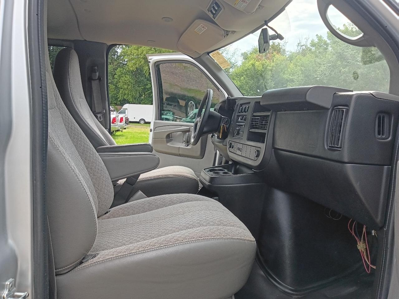 GMC Savana  2014
