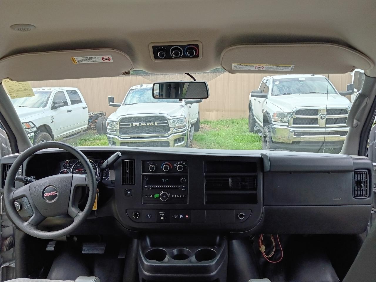 GMC Savana  2014