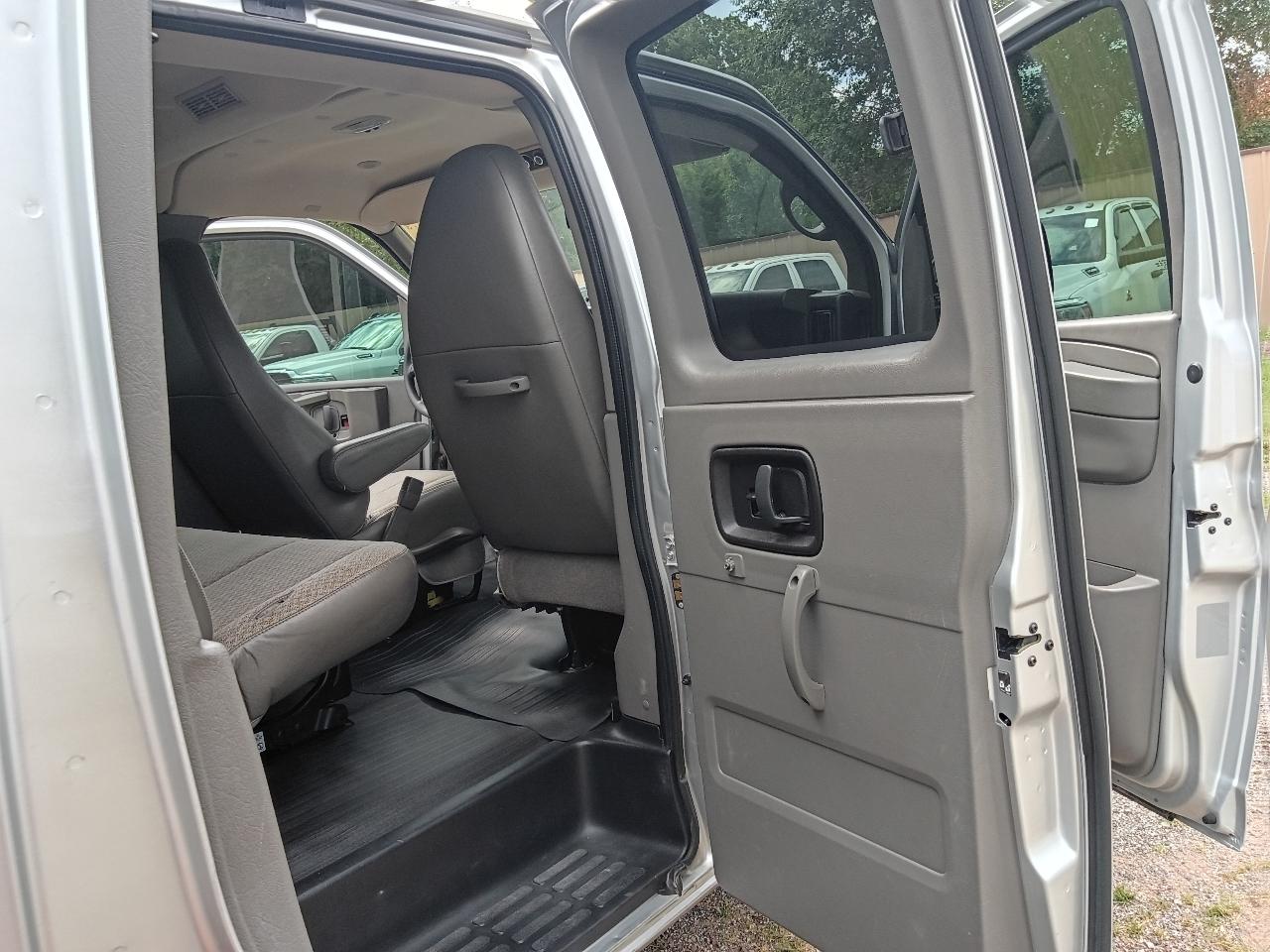 GMC Savana  2014