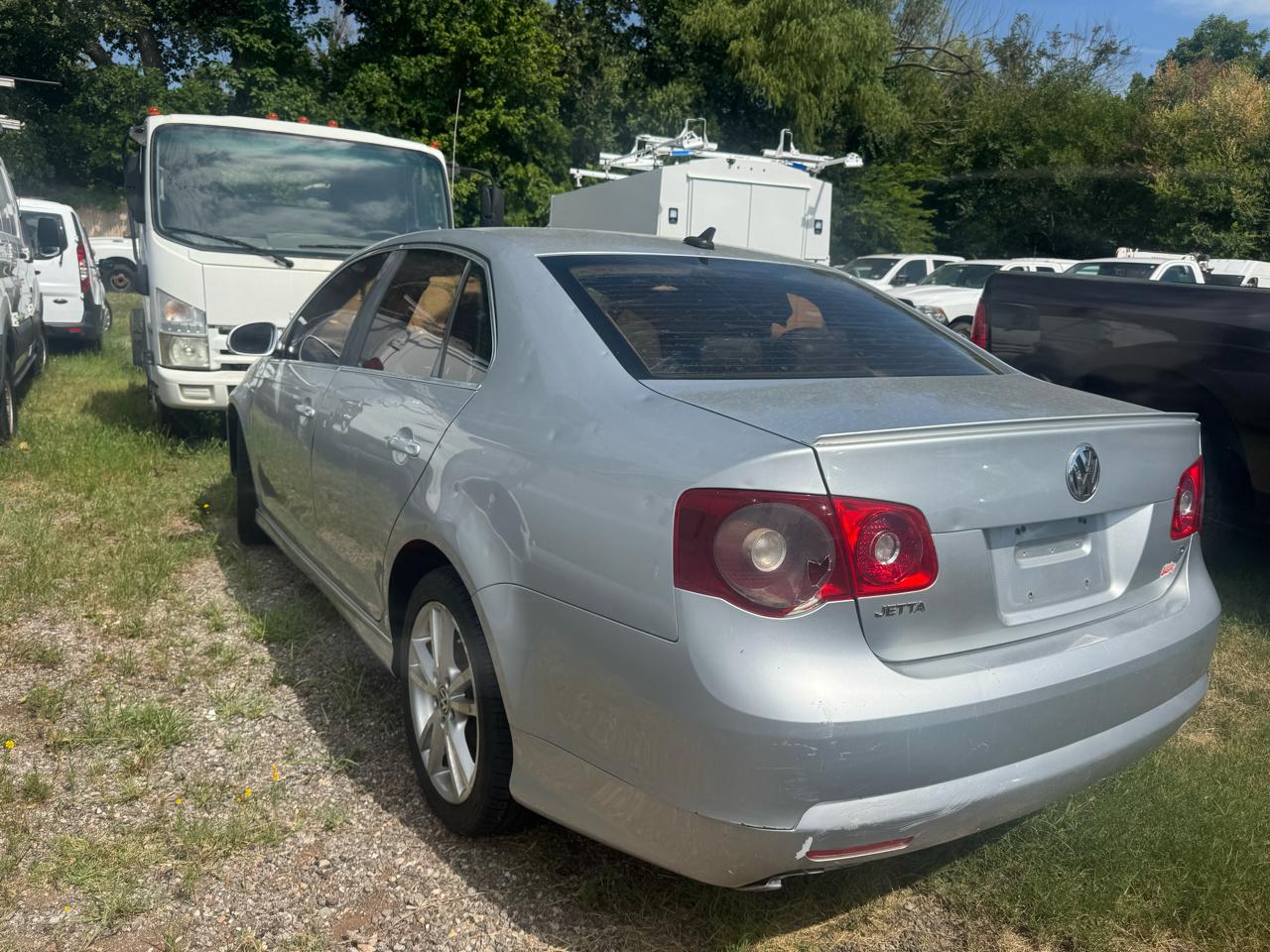 Volkswagen Jetta  2006