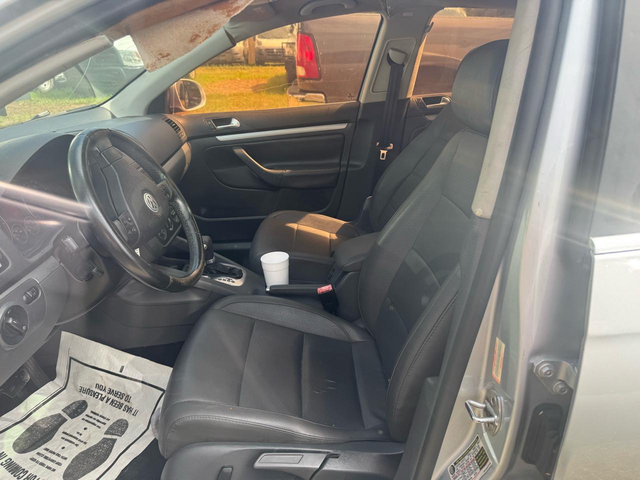 Volkswagen Jetta  2006