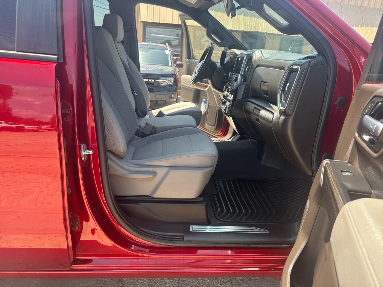 Chevrolet Silverado 1500  2021