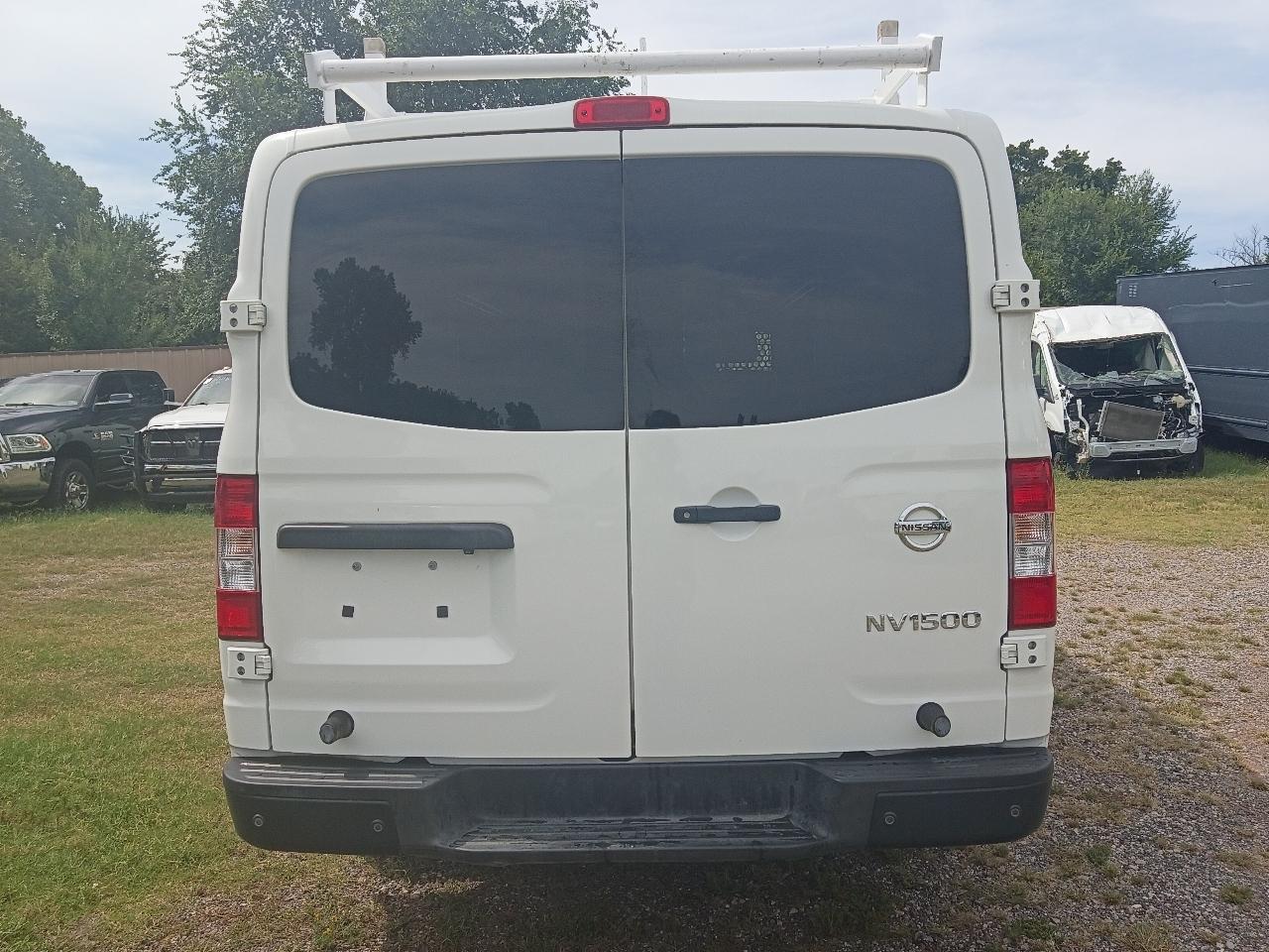 Nissan NV Cargo  2021