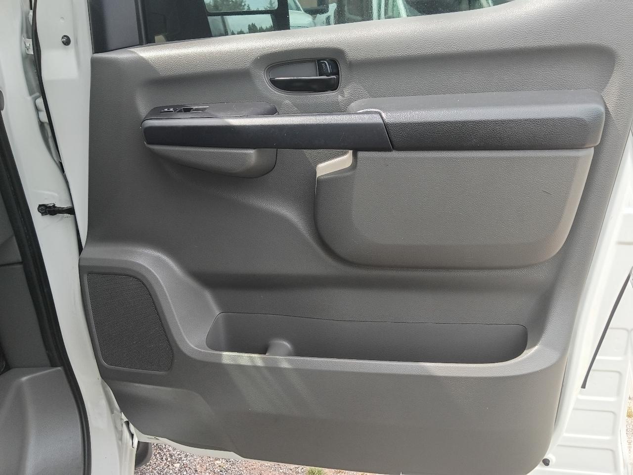 Nissan NV Cargo  2021