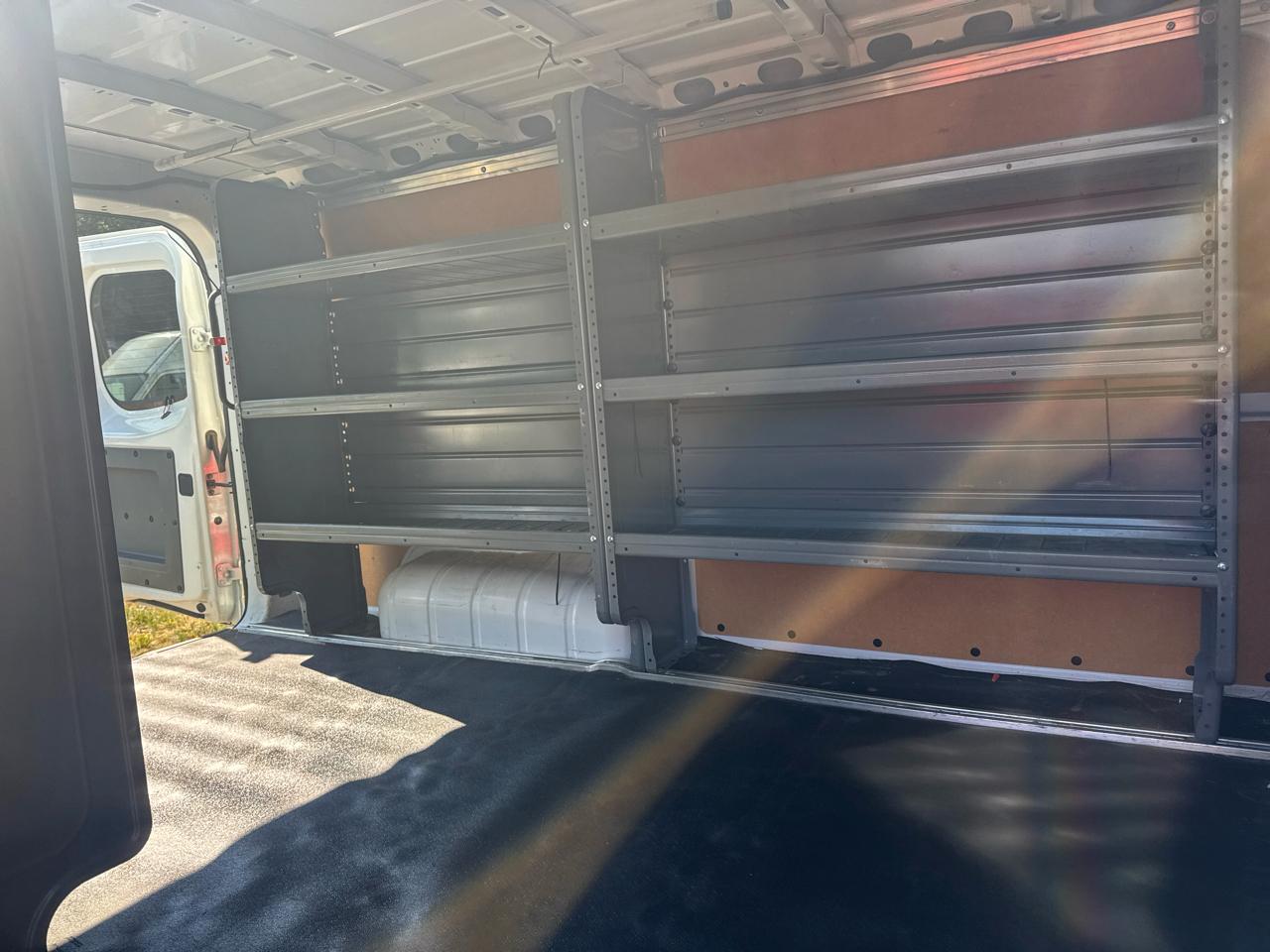 Nissan NV Cargo  2021