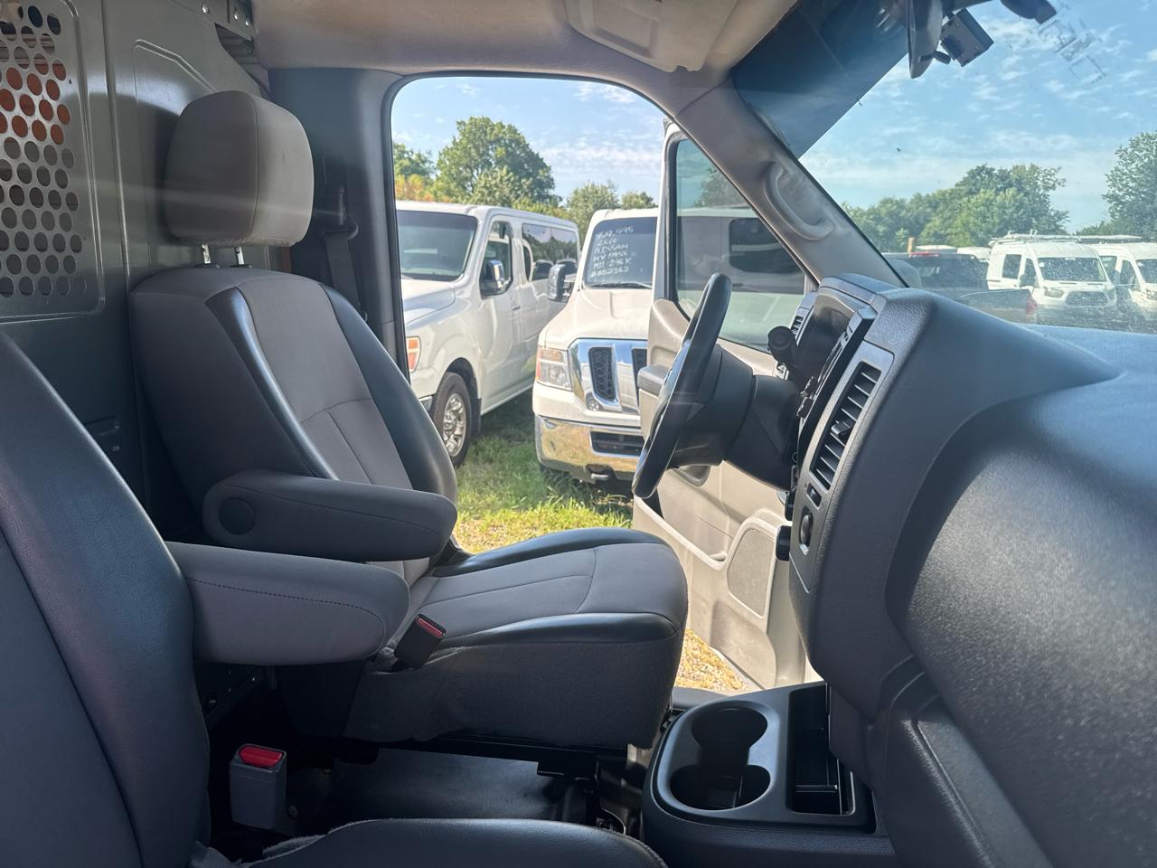 Nissan NV Cargo  2021