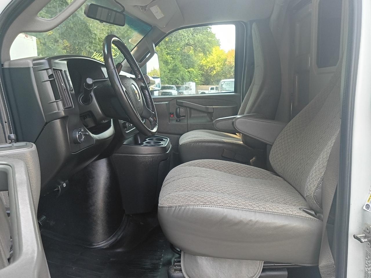 Chevrolet Cutaway 178" WB 2023