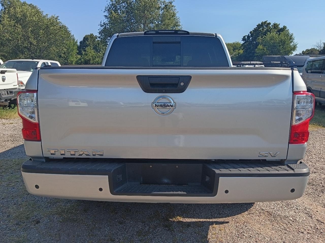 Nissan Titan S Crew Cab 2WD 2021