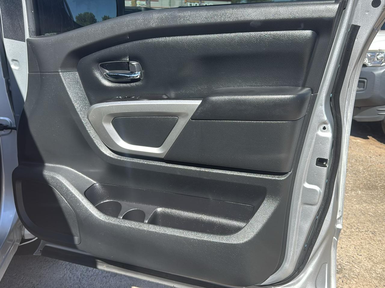 Nissan Titan S Crew Cab 2WD 2021