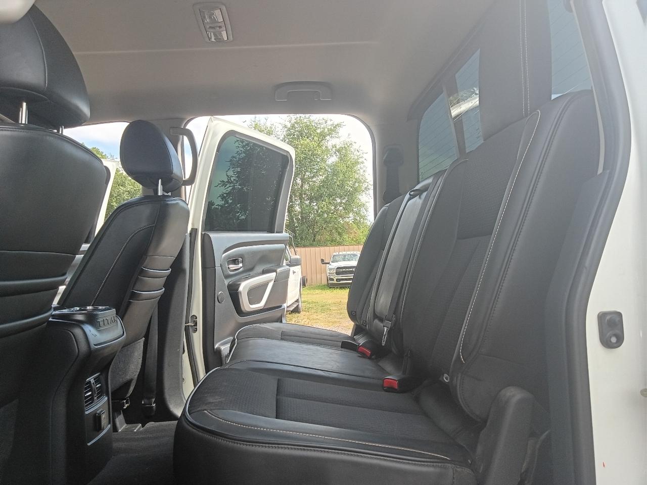 Nissan Titan PRO-4X Crew Cab 4WD 2018