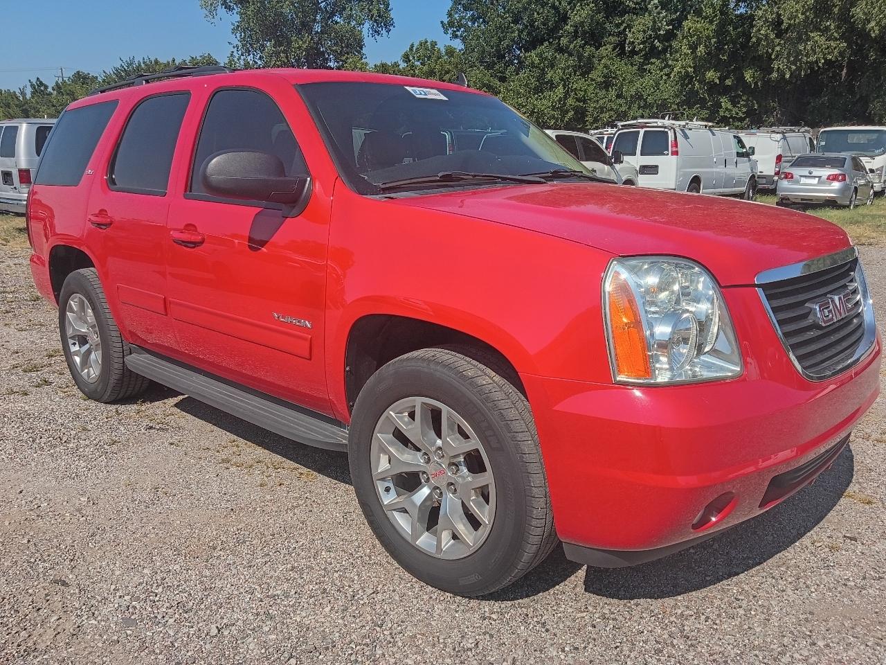 GMC Yukon SLT 4WD 2013