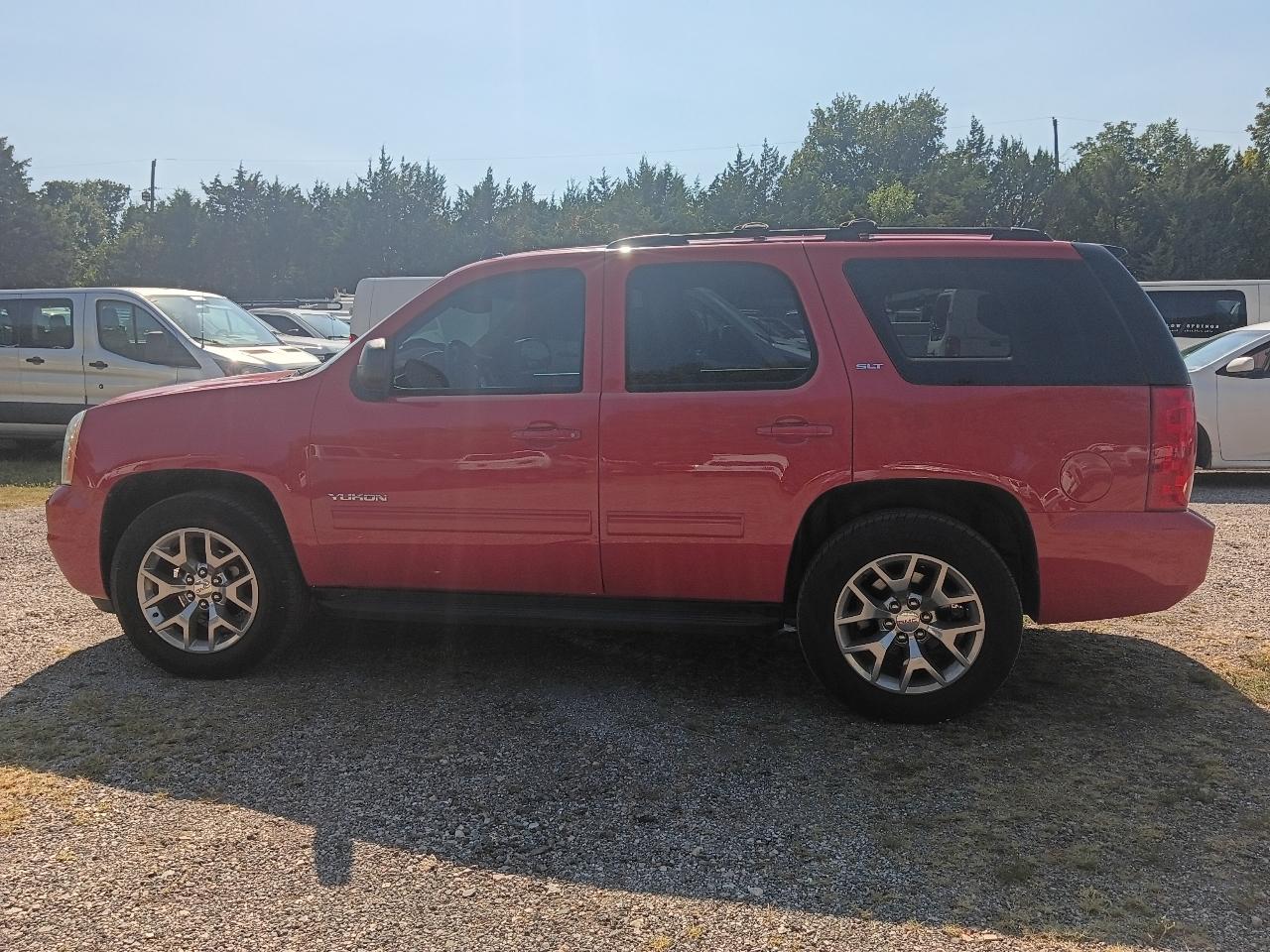 GMC Yukon SLT 4WD 2013